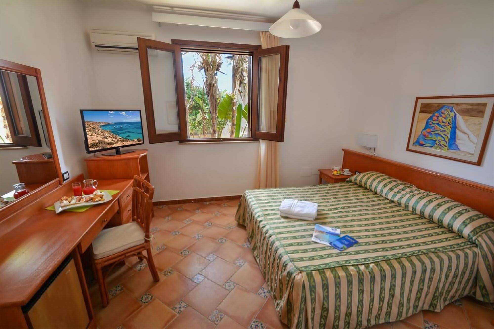 Oasis Hotel Residence Resort ลัมเปดูซา ภายนอก รูปภาพ